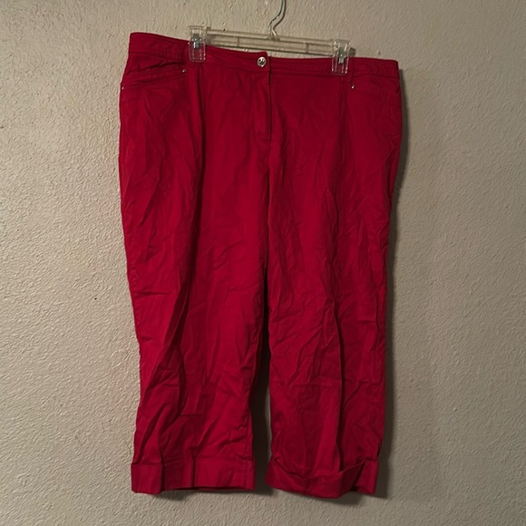 Larry Levine 18 W red capri - Picture 1 of 3